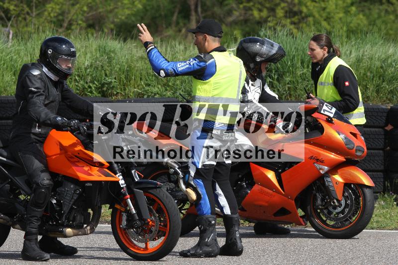 /Archiv-2025/10 23.04.2025 Cornu Master School ADR/gruen-vert/30